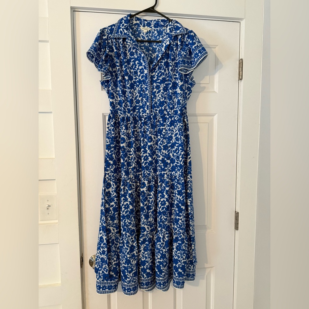 Max Studio Blue and White Floral Maxi Dress Size Medium